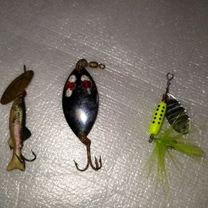 Vintage Mixed Lot Fishing Lures- 14+ pcs